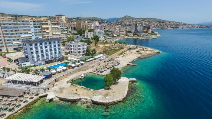 Arrestohen 4 të rinj nga Saranda. Vidhnin skafe në Korfuz Arrestohen 4 të rinj nga Saranda. Vidhnin skafe në Korfuz