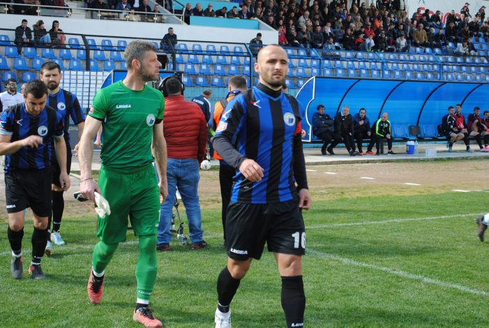 Humbja në Gjirokastër përballë Kastriotit, ja çfarë thotë kapiteni i Luftëtarit për dështimin e radhës Humbja në Gjirokastër përballë Kastriotit, ja çfarë thotë kapiteni i Luftëtarit për dështimin e radhës