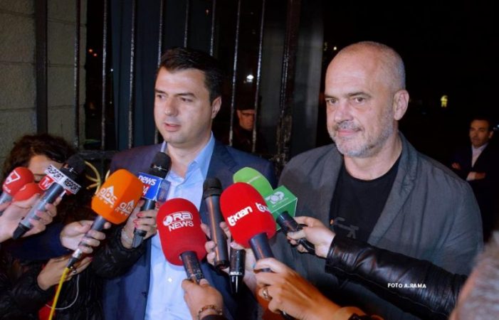 Marrëveshja e fshehtë Rama-Basha, 10 fakte që tregojnë paktin mes tyre Marrëveshja e fshehtë Rama-Basha, 10 fakte që tregojnë paktin mes tyre