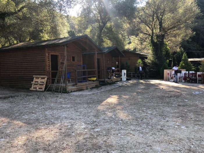 Sarandë, fadromat shkojnë në Syrin e Kaltër, do të prishen ndërtimet pa leje (FOTO) Sarandë, fadromat shkojnë në Syrin e Kaltër, do të prishen ndërtimet pa leje (FOTO)